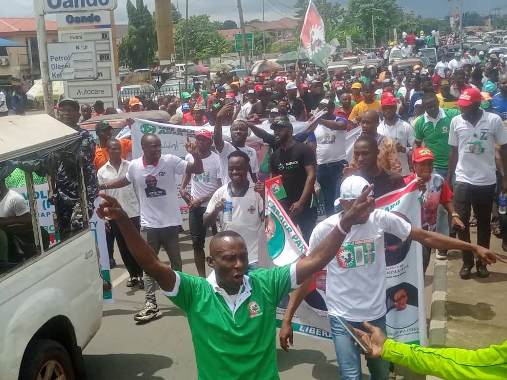 Fans Lock Down Umuahia For Peter Obi Vow To Deliver Abia Votes