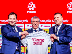 <strong></img>Former Portugal boss Santos named as Poland coach</strong>