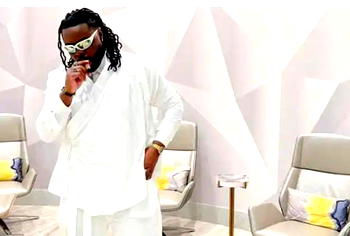Seunkola thrills with ‘Bounce’