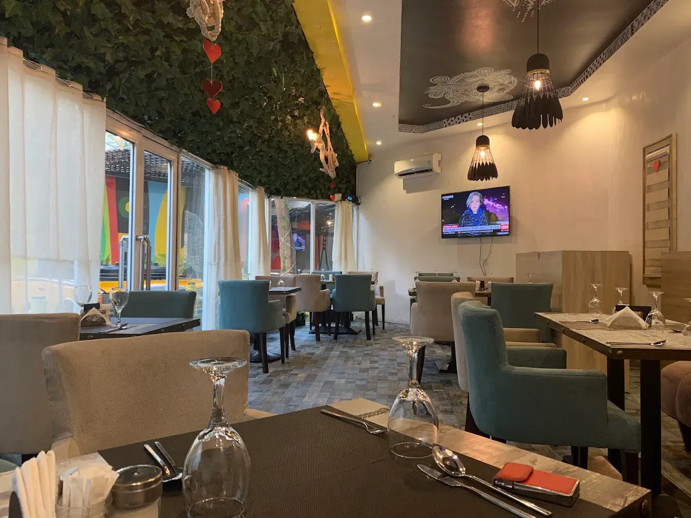 lagos bistro