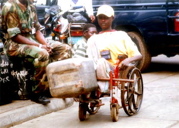 Police arrest notorious, fake cripple in Kano