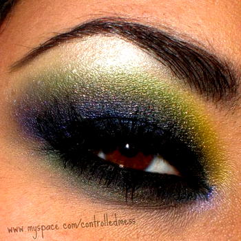 Misuse of contact lenses can lead to loss of sight – Stylist
