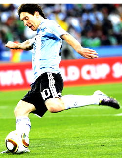 Messi off the mark as Argentina win World Cup opener