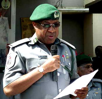 Customs agents decry operating licence’s blockade
