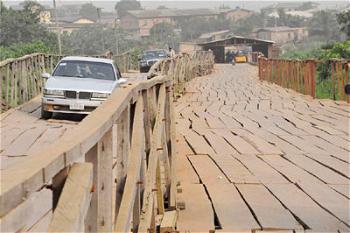 Lagos shuts illegal plank market in Oko-baba