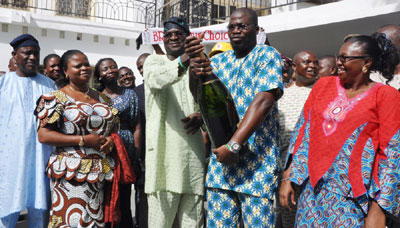 GUBER POLLS: Alao-Akala loses, Amosun wins