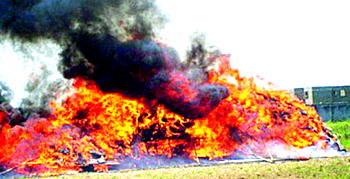 Suspected kidnapper set ablaze in Lagos