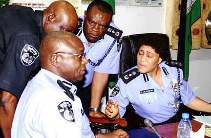 Jonathan, service chiefs, govs in crucial meeting