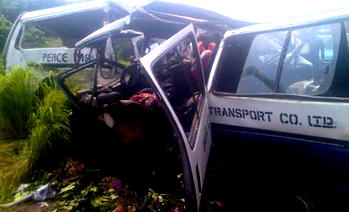 How 28 passengers  died in auto crash