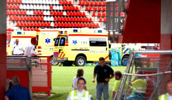 One dead, 14 injured in Dutch stadium roof collapse