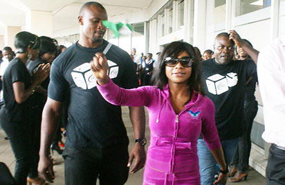 BBA winner, Karen arrives Lagos amidst jubilation
