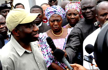 Jonathan visits UN House, says we ‘re on top of the situation