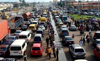Harmattan haze: Lagos urges motorists to drive carefully, observe road/traffic signs