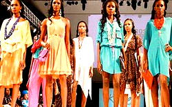 Beauty, brains rock 2Side Model Look Africa