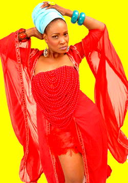 Muma Gee postpones wedding