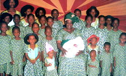 Emodi fetes widows, motherless babies  @ Xmas