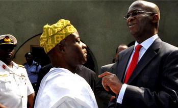 Fashola battles to justify LASU fee hike