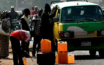 Scarcity or not, fuel hawkers are king