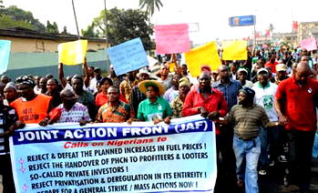Govt should name those who hijacked the protest – Tunde Bakare