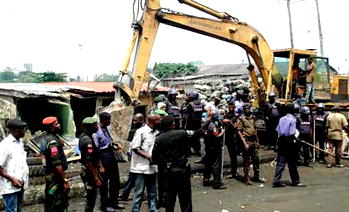 Why we evicted under bridge squatters, trucks in Apapa – Lagos Govt