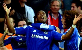 Spot-on Drogba the hero as Chelsea sink Bayern