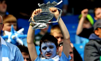 Otamendi signs on for Manchester City