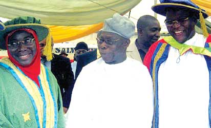 From left: Education Minister, Prof. Ruqayyatu A. Rufai, Chief Olusegun Obasanjo and Jigawa State Governor, Alhaji Sule Lamido, during the 20th Convocation/Awards Ceremonies of Federal University of Agriculture Abeokuta, FUNAAB held recently.