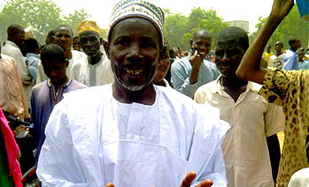 Kano pays N10,000 dowry on each bride at mass wedding