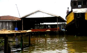 Ocean Surge: People make sacrifices to calm the gods – Newuwumi