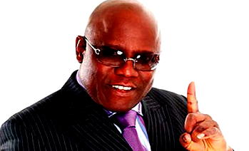 Kennis grabs two foreign acts