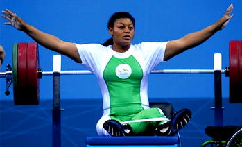 Nigerian breaks world record, but can’t get gold