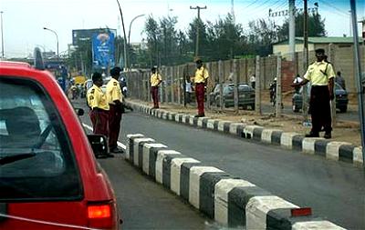 Driving against traffic: Lagos impounds 10 vehicles on International Airport Road