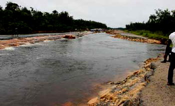 East-West Road: Orubebe not  cause of  the flooding
