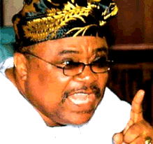 18  Alao-Akala supporters injured in auto crash