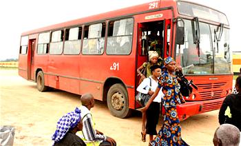 Jobless teenager  stabs BRT driver with knife