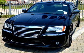 Chrysler 300 becomes America’s 1st luxury sedan with 8-speed A/T