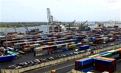 Freight forwarders bemoan low cargo clearing in Apapa port