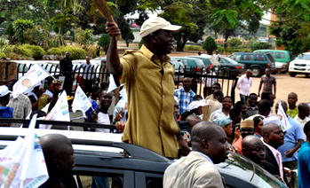 2015: Ijaw group backs Oshiomhole for Presidency