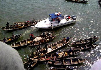 M-I-R-A-C-L-E: Vehicle plunges into Lagos lagoon, lone occupant survives