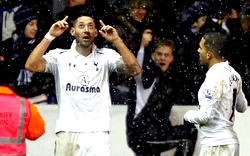 Spurs eye finish line as top-four rivals falter