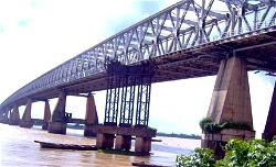 Jonathan launches 2nd Niger bridge on Monday