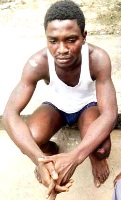 Robbery suspect nabbed while selling stolen item to owner
