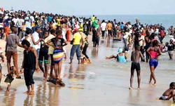 Valentine’s Day: Fun seekers besiege Badagry beach, resorts