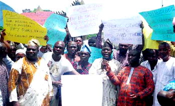 Ex-political appointees protest over unpaid N2.3bn severance allowances