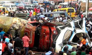 12 die in Oyo-Ogbomoso auto crash as bus plunges into river