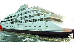 Controversial Yacht Hotel  disappears from Lagos waters