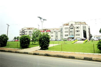 Air, air, everywhere, not a place  to breathe in Lagos!