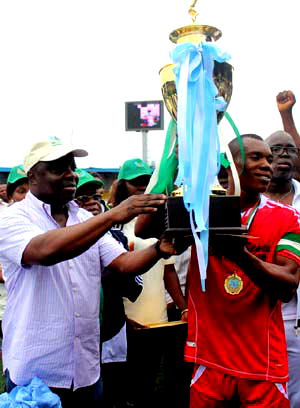 Thrills as Ogwashi-Uku Seconday School lifts Governor’s Cup