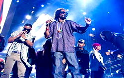 Video: Watch Snoop Lion, D’banj, 2face excite fans at MTV All Stars concert