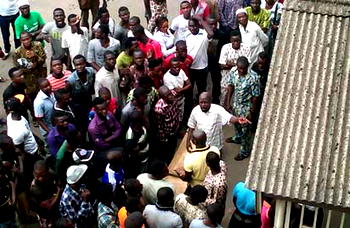 I-N-V-A-S-I-O-N: Angry mob blocks hospital ward with coffin